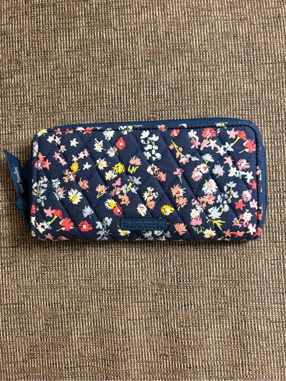 NWOT Vera Bradley Zip-Around Quilted Wallet